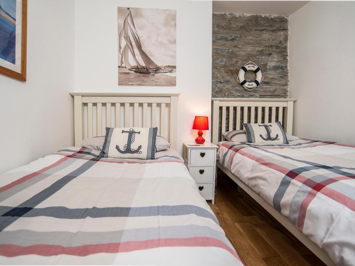 The Captain'S Penthouse Porthmadog Bagian luar foto